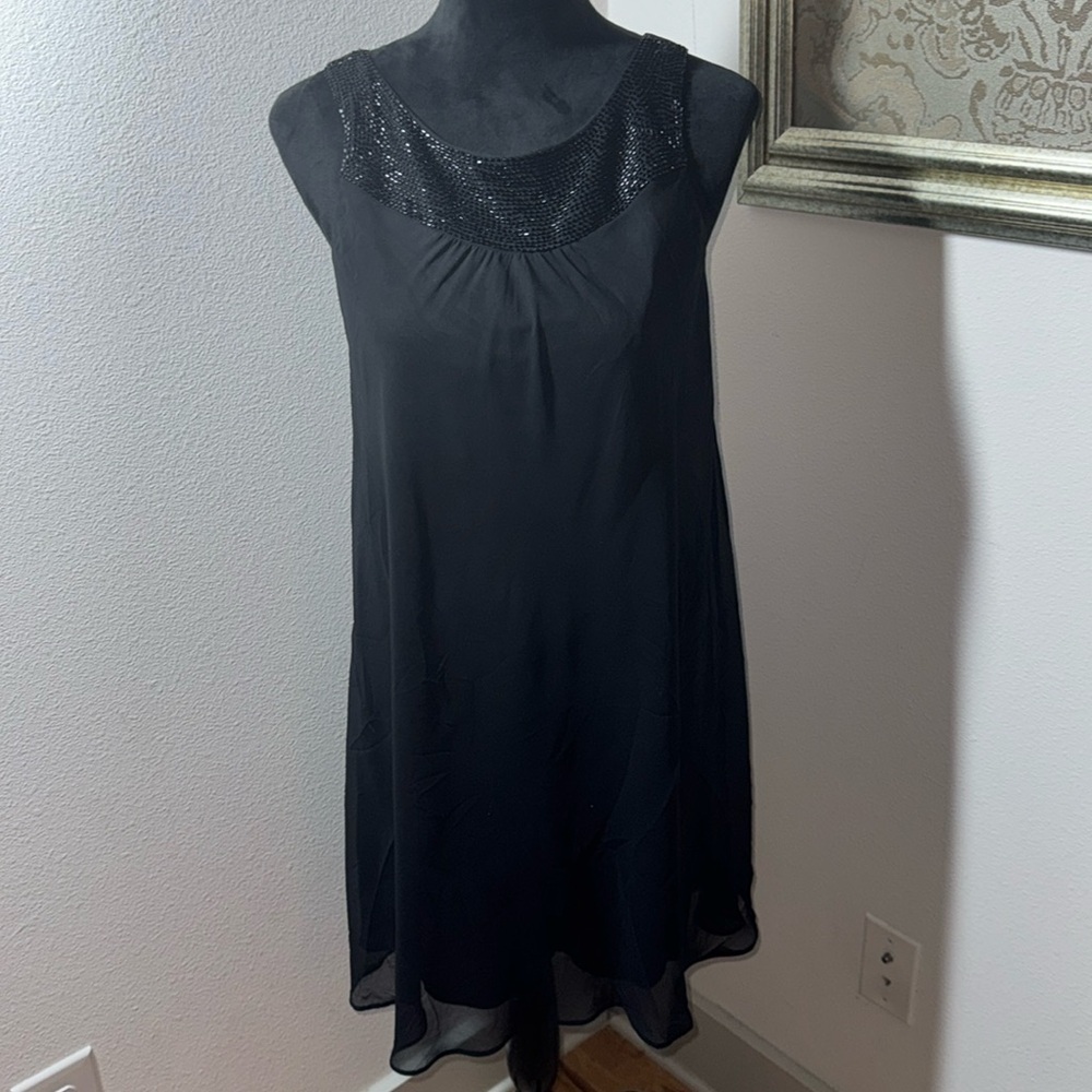 White House Black Market Sz 2 black beaded sleeveless chiffon shift dress